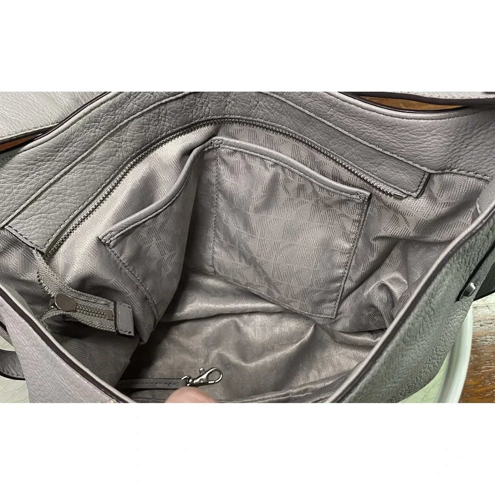 Michael Kors‎ Women's Bedford Light Gray Genuine Leather Pebble Handbag Purse